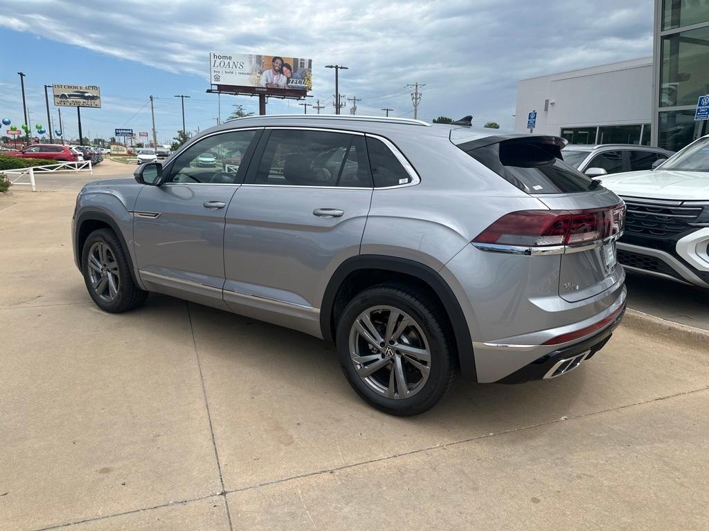 new 2024 Volkswagen Atlas Cross Sport car, priced at $43,099