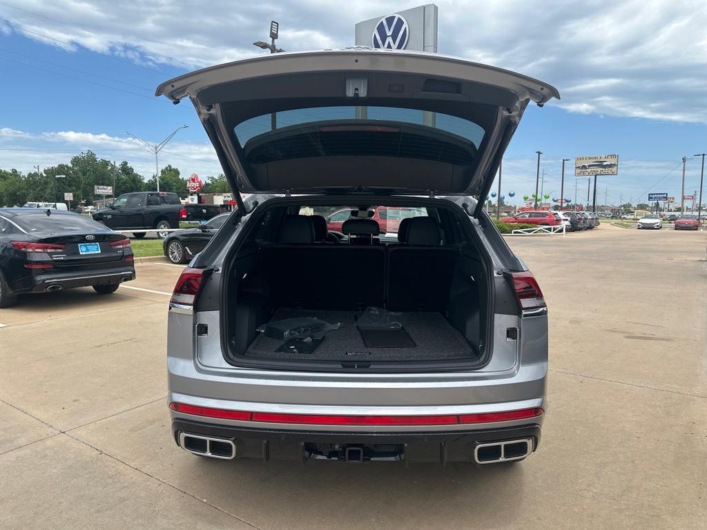 new 2024 Volkswagen Atlas Cross Sport car, priced at $43,099