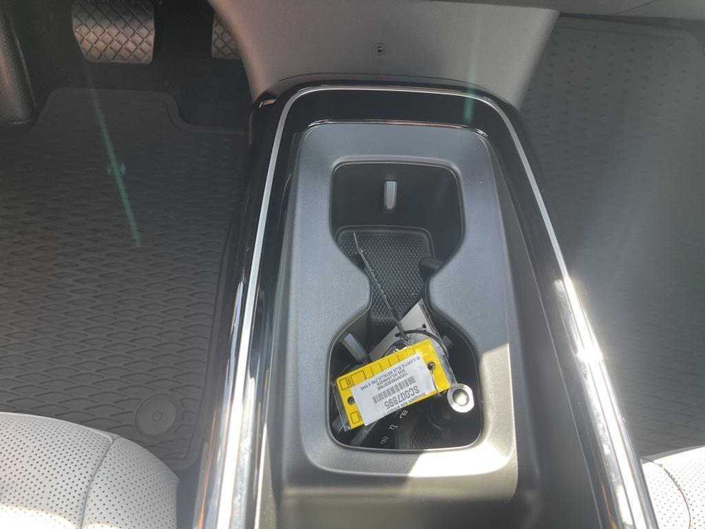 new 2025 Volkswagen ID.4 car, priced at $46,155
