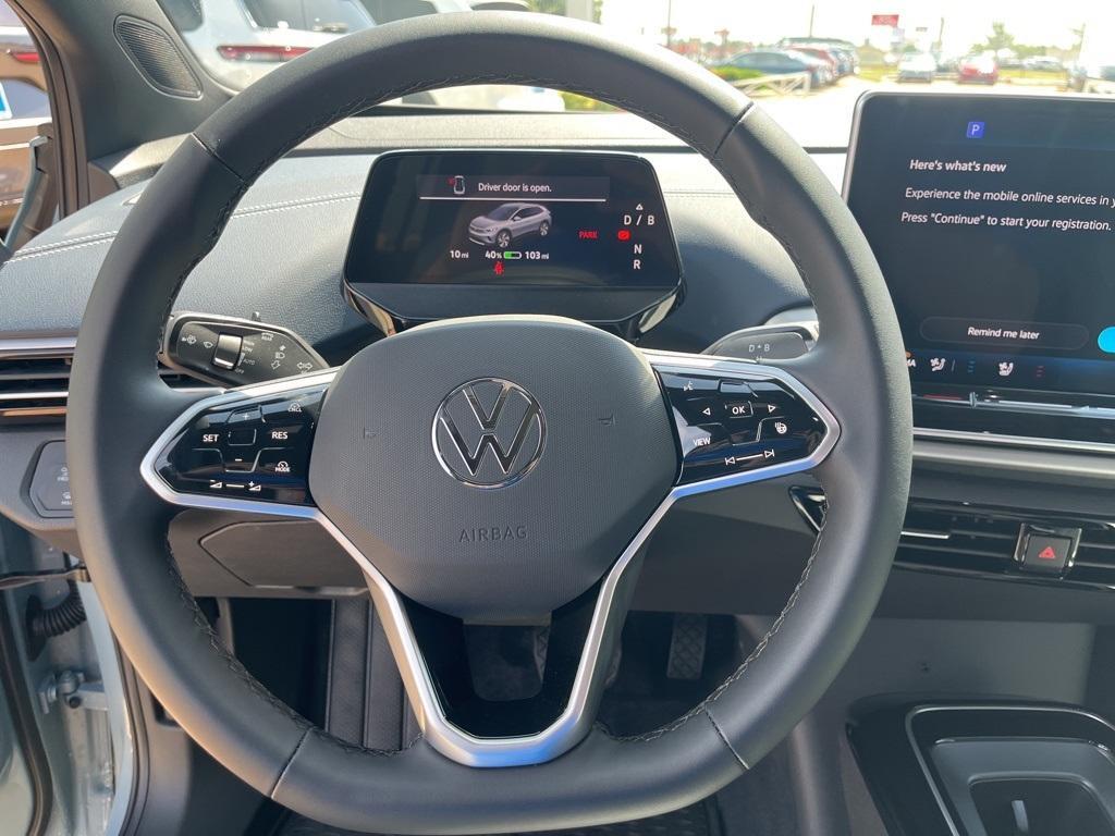 new 2025 Volkswagen ID.4 car, priced at $46,155