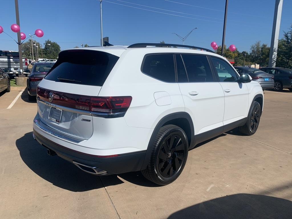 new 2025 Volkswagen Atlas car, priced at $44,573