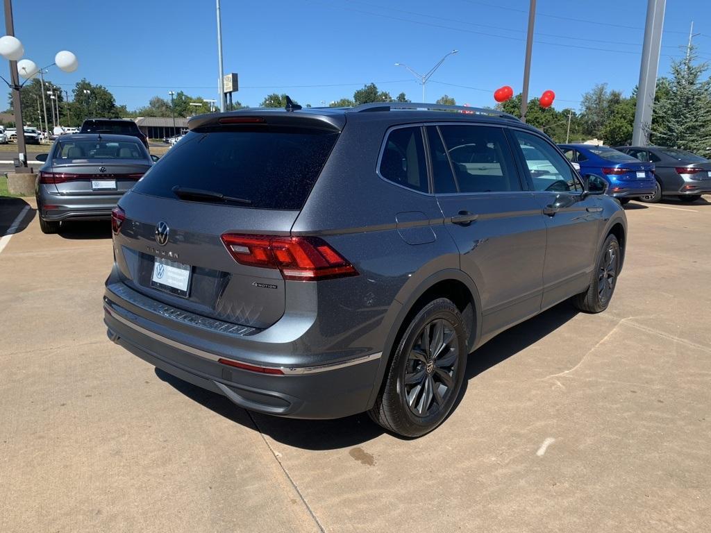 new 2024 Volkswagen Tiguan car, priced at $33,703