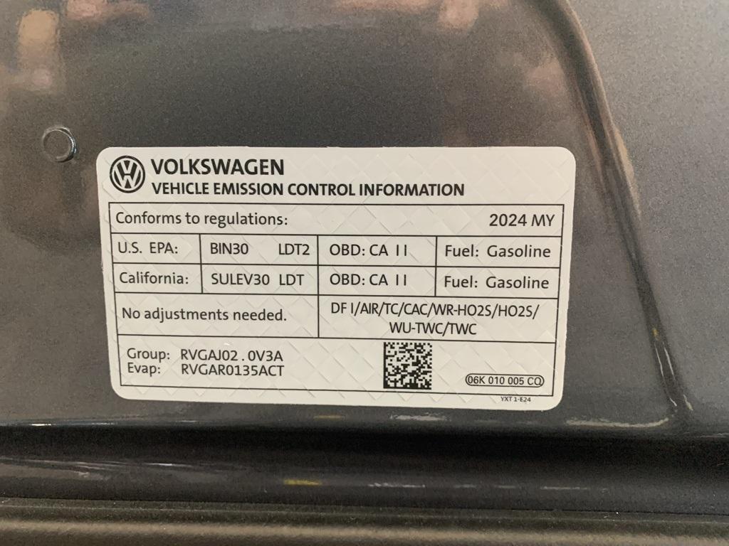 new 2024 Volkswagen Tiguan car, priced at $33,703