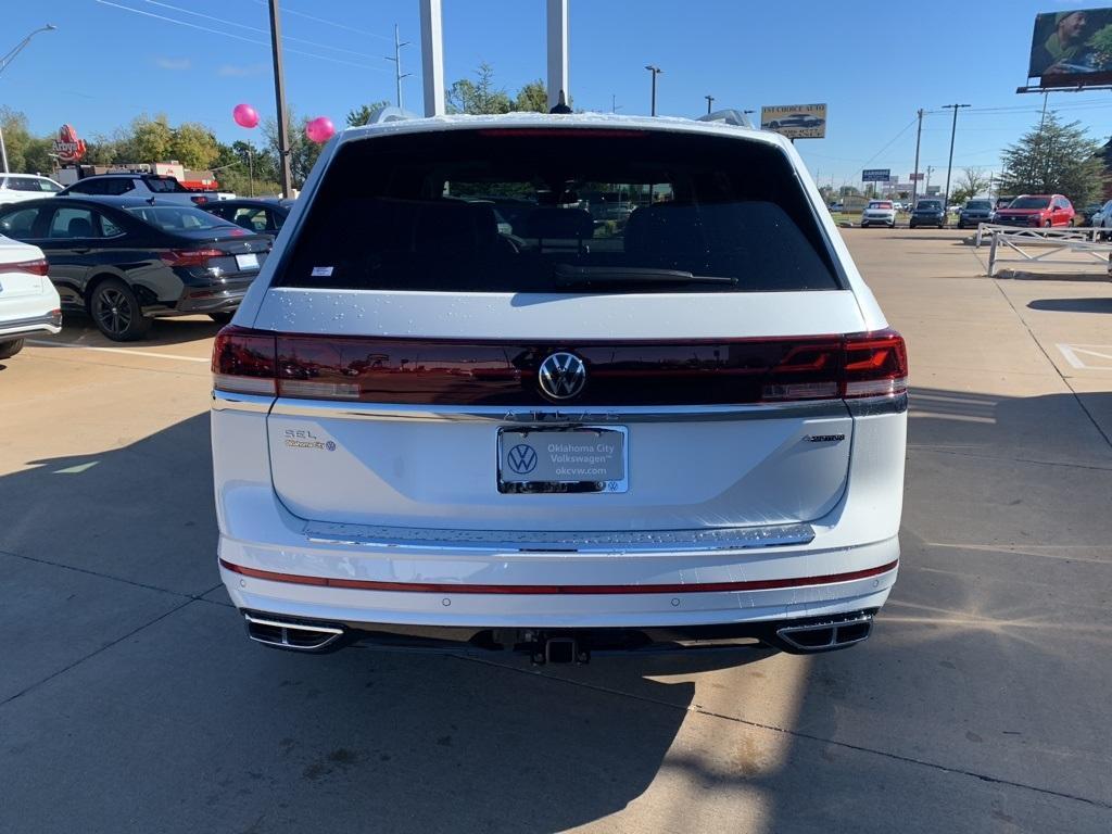 new 2025 Volkswagen Atlas car, priced at $54,581