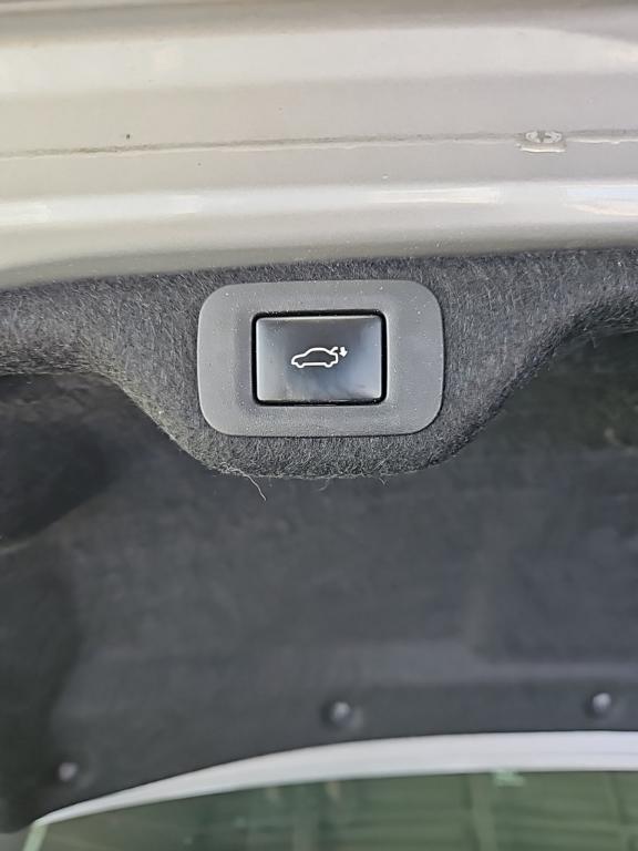 used 2019 Lexus ES 350 car, priced at $34,995