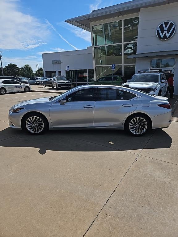 used 2019 Lexus ES 350 car, priced at $34,995