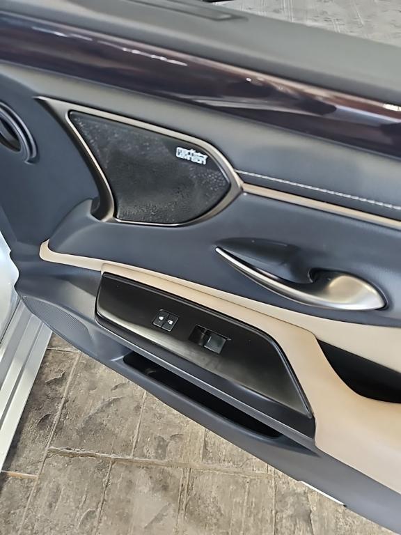 used 2019 Lexus ES 350 car, priced at $34,995