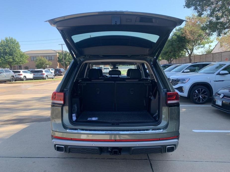 new 2024 Volkswagen Atlas car, priced at $48,469