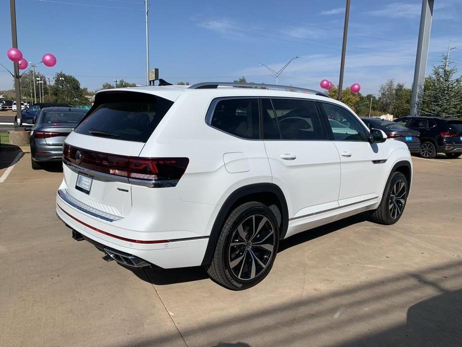 new 2025 Volkswagen Atlas car, priced at $54,581