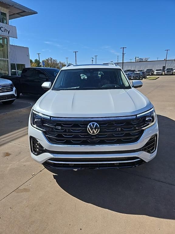 new 2026 Volkswagen Atlas car, priced at $54,118