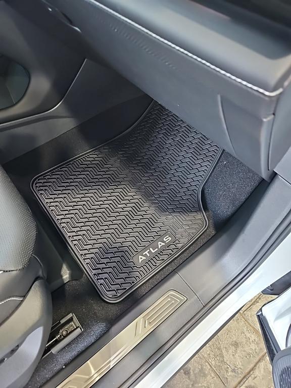 new 2026 Volkswagen Atlas car, priced at $54,118