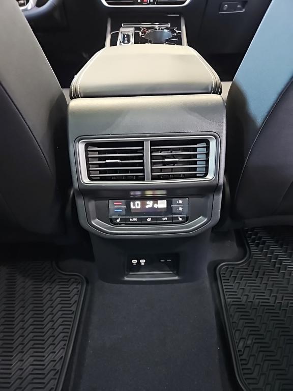 new 2026 Volkswagen Atlas car, priced at $54,118