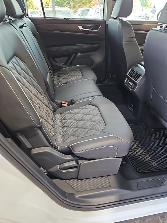 new 2026 Volkswagen Atlas car, priced at $54,118