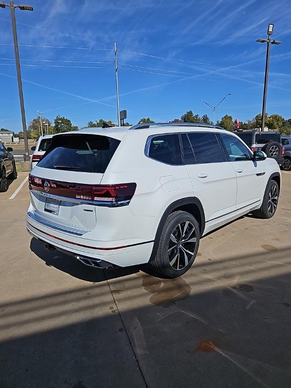 new 2026 Volkswagen Atlas car, priced at $54,118