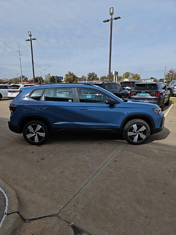 new 2026 Volkswagen Taos car, priced at $30,285