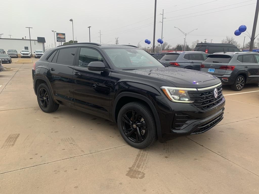 new 2025 Volkswagen Atlas Cross Sport car, priced at $50,036