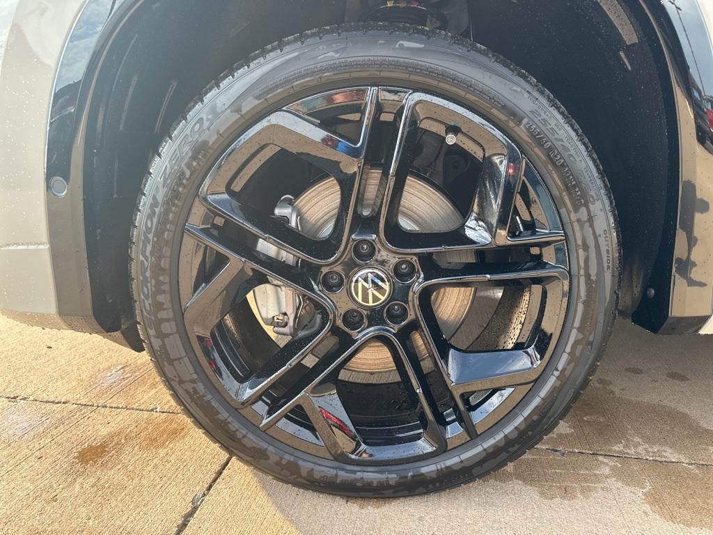 new 2025 Volkswagen Tiguan car, priced at $37,366