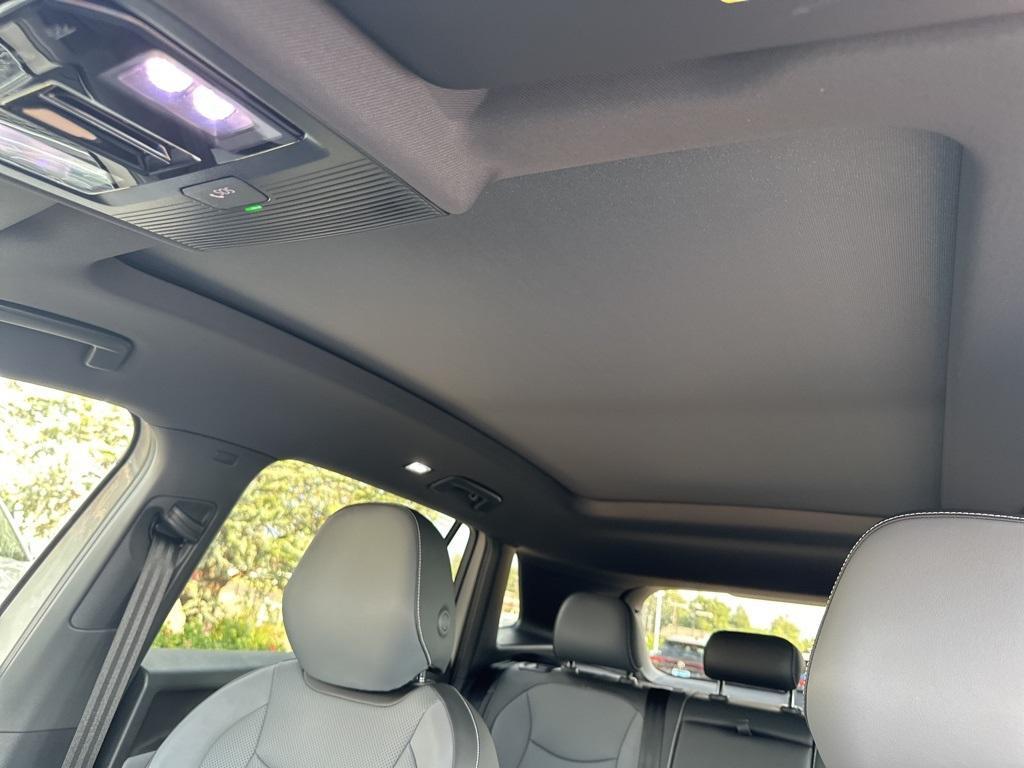 new 2025 Volkswagen Tiguan car, priced at $37,366