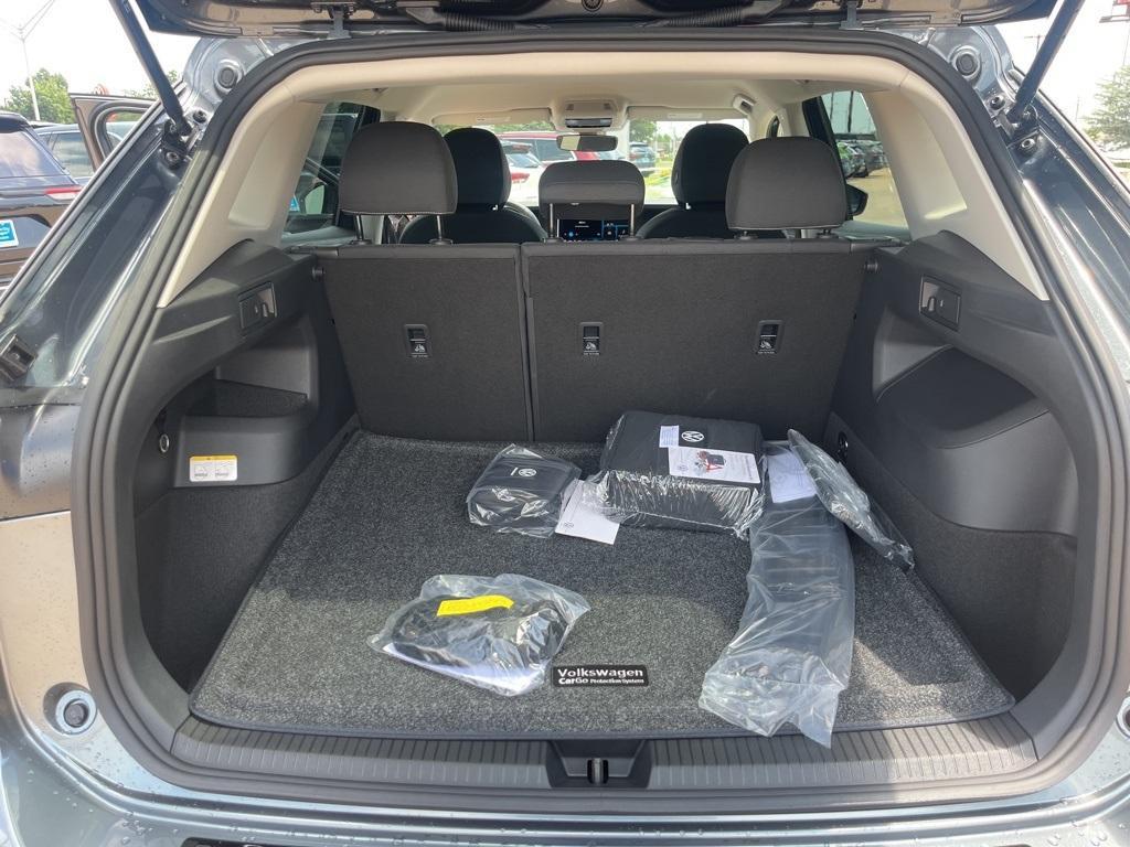 new 2025 Volkswagen Tiguan car, priced at $31,786