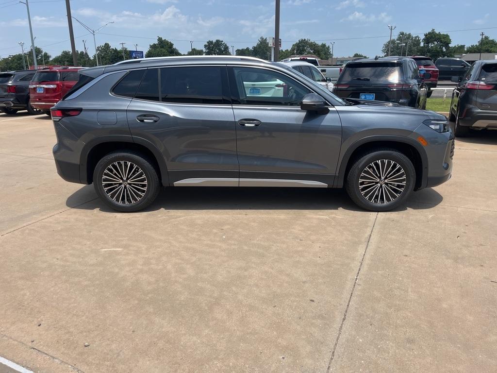 new 2025 Volkswagen Tiguan car, priced at $31,786