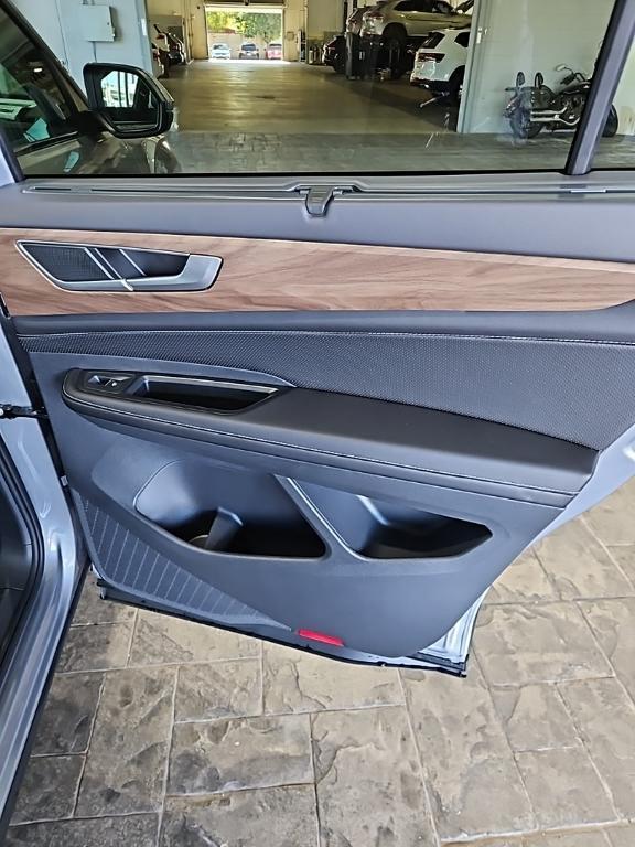 new 2026 Volkswagen Atlas car, priced at $48,088