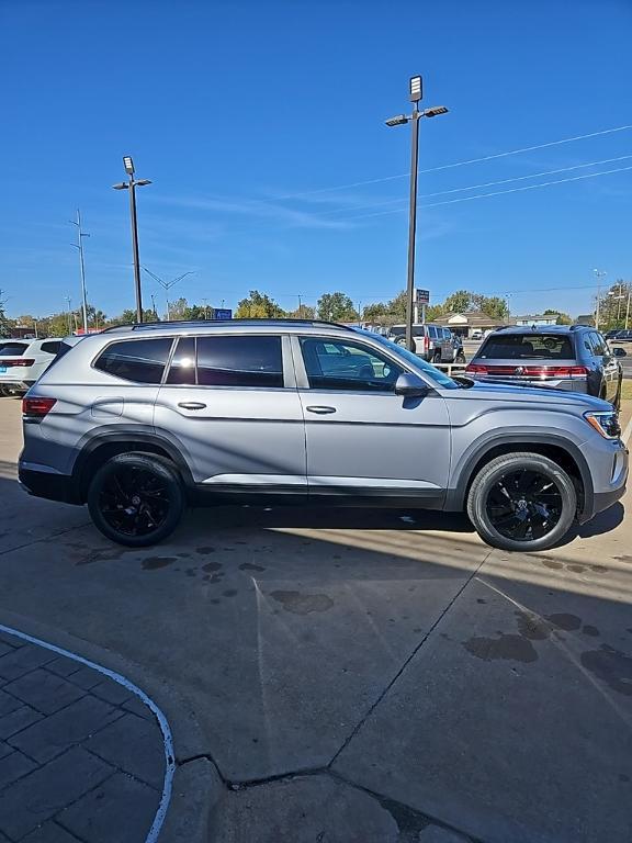 new 2026 Volkswagen Atlas car, priced at $48,088
