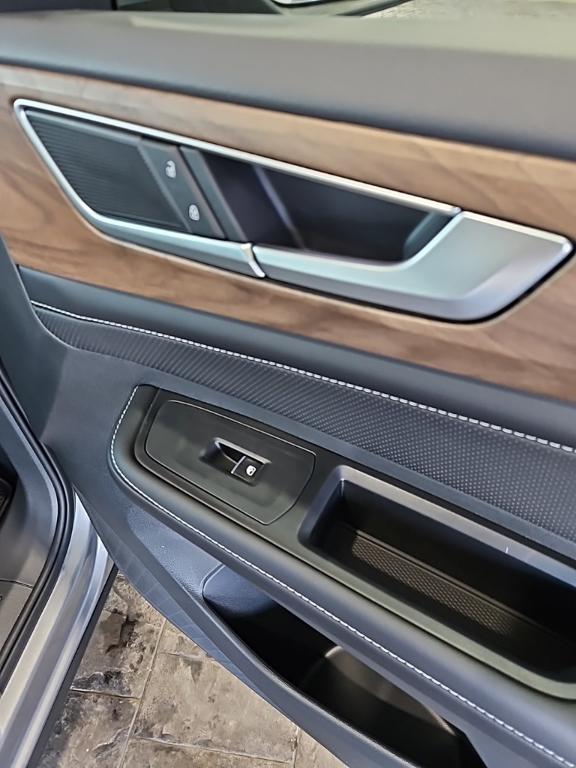 new 2026 Volkswagen Atlas car, priced at $48,088