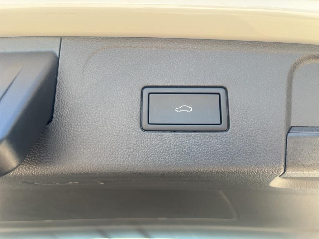 used 2024 Volkswagen Atlas car, priced at $41,000