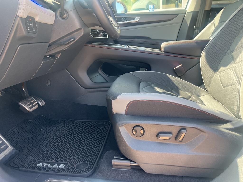 used 2024 Volkswagen Atlas car, priced at $41,000