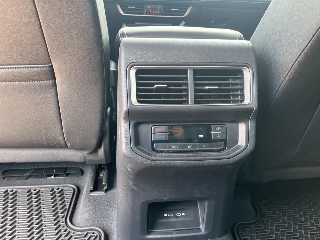 new 2025 Volkswagen Atlas car, priced at $37,506