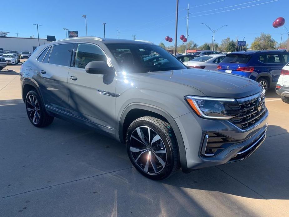 new 2024 Volkswagen Atlas Cross Sport car, priced at $51,000