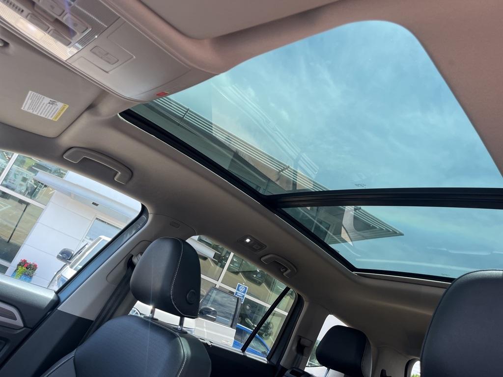 used 2021 Volkswagen Atlas car, priced at $27,500