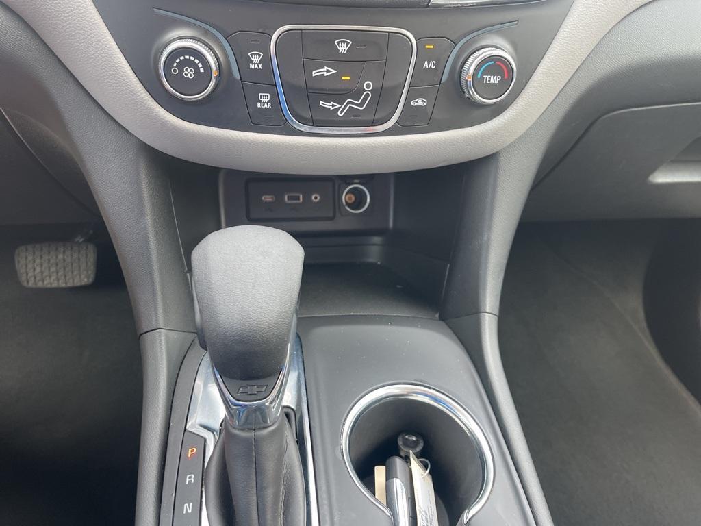 used 2023 Chevrolet Equinox car, priced at $21,084