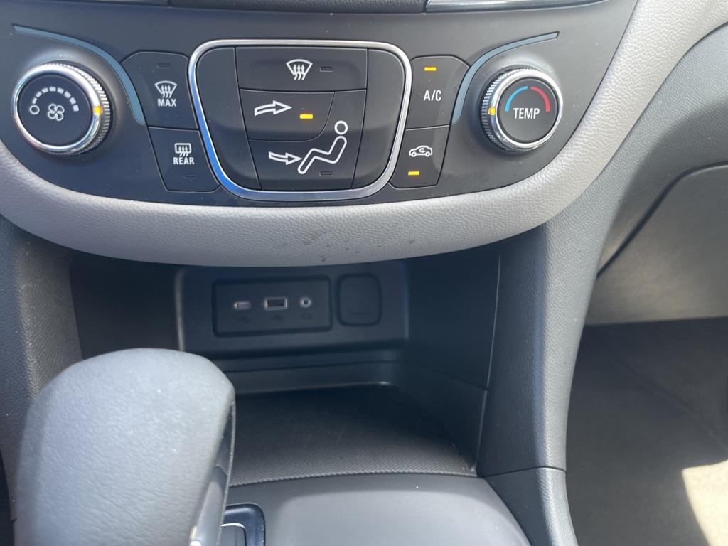 used 2023 Chevrolet Equinox car, priced at $22,500