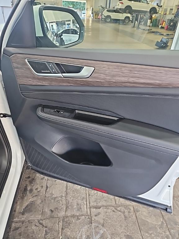 new 2026 Volkswagen Atlas car, priced at $57,517