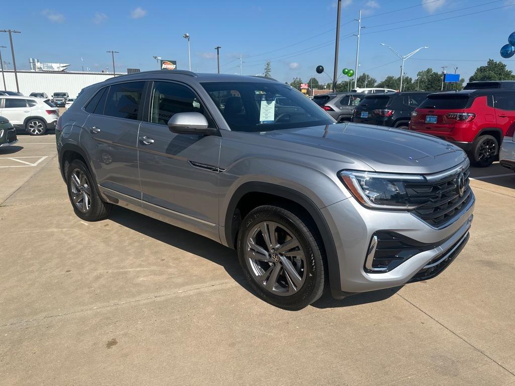 new 2024 Volkswagen Atlas Cross Sport car, priced at $43,583