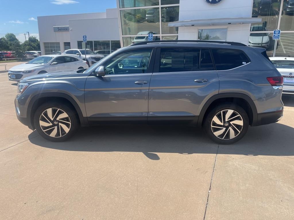used 2024 Volkswagen Atlas car, priced at $31,900