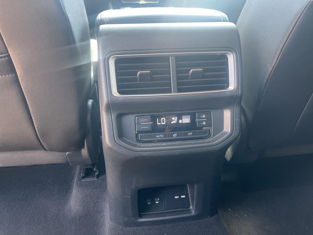 used 2024 Volkswagen Atlas car, priced at $31,900