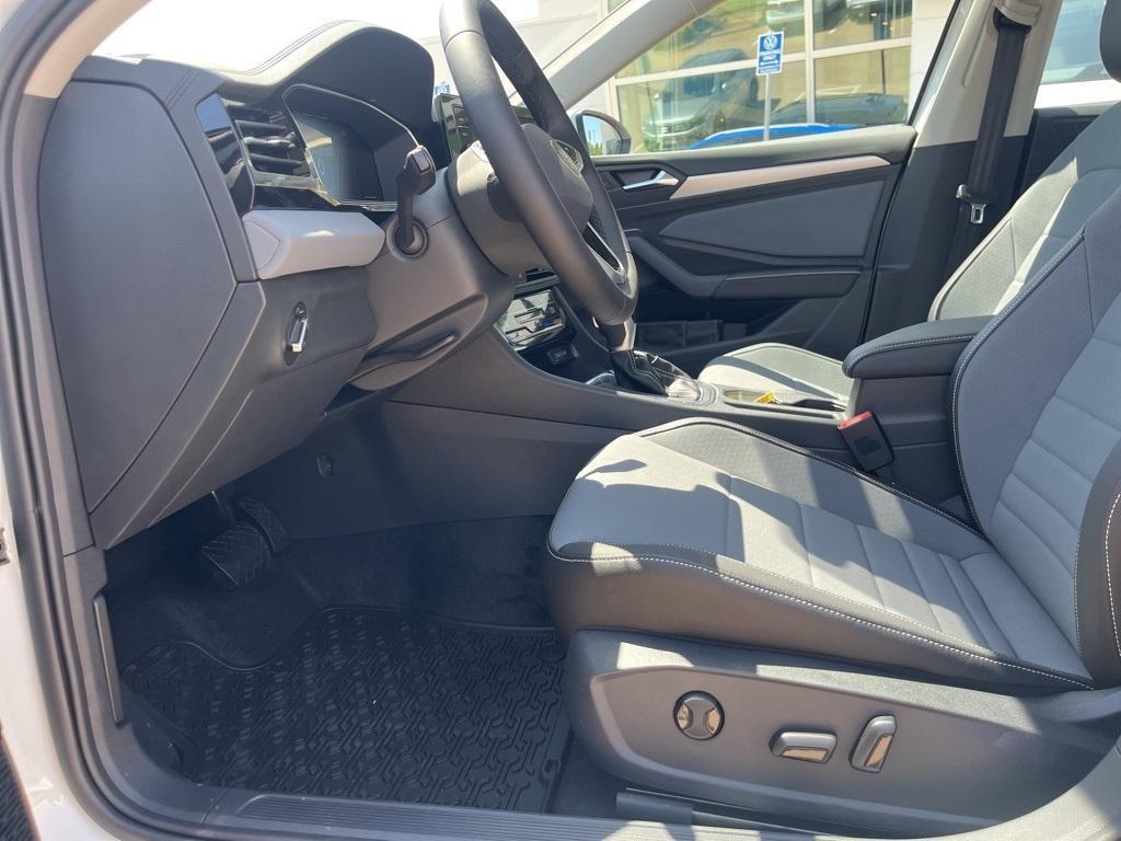 new 2025 Volkswagen Jetta car, priced at $27,557