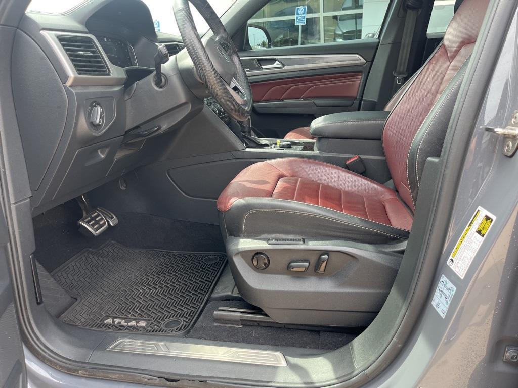 used 2020 Volkswagen Atlas Cross Sport car, priced at $23,000
