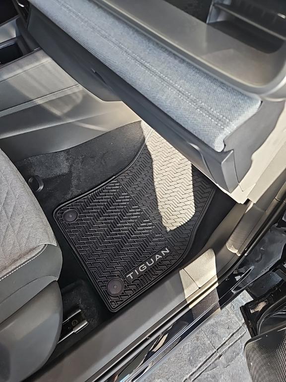 new 2025 Volkswagen Tiguan car, priced at $29,961