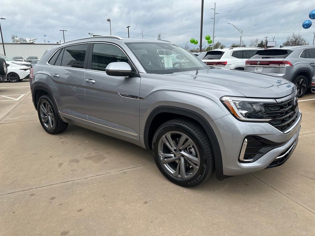 new 2024 Volkswagen Atlas Cross Sport car, priced at $47,099