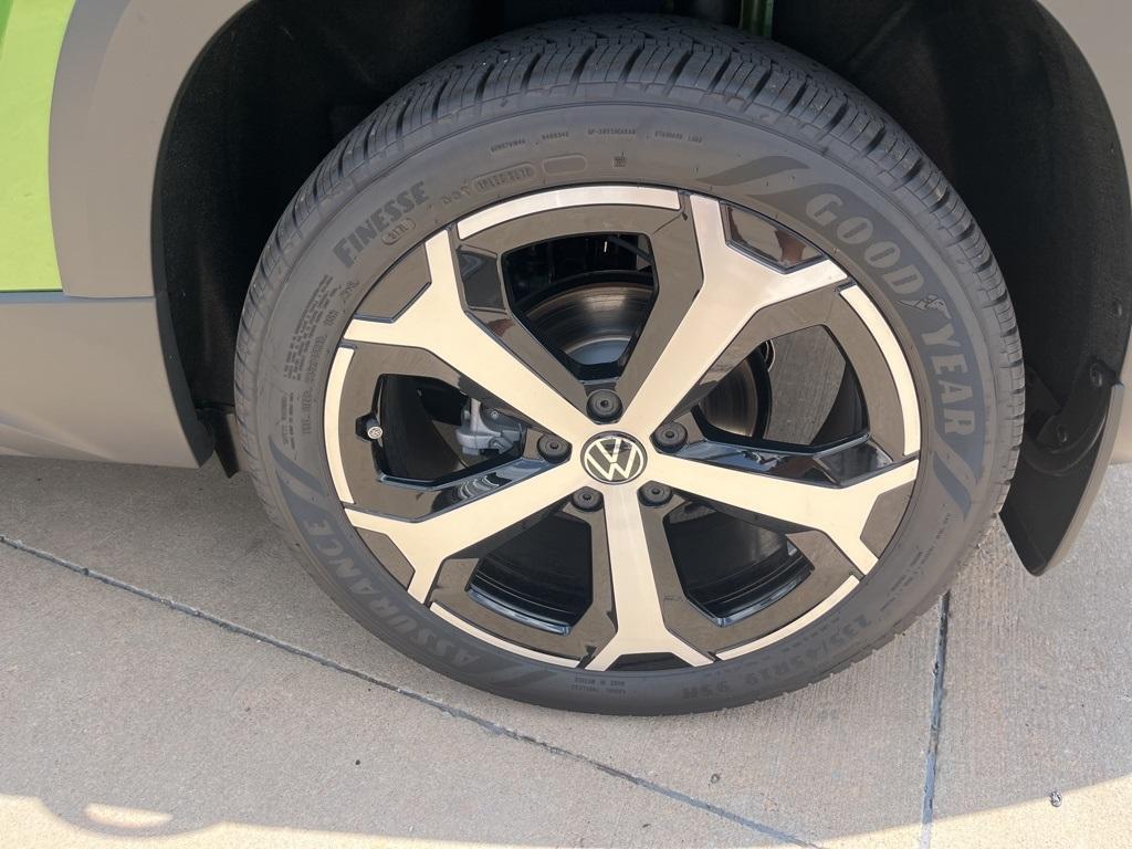 new 2025 Volkswagen Taos car, priced at $37,116