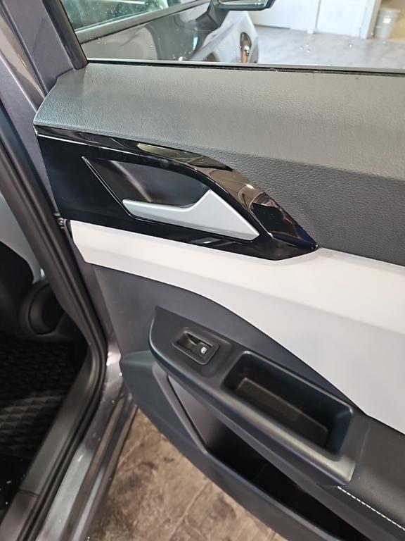 new 2025 Volkswagen Taos car, priced at $26,777