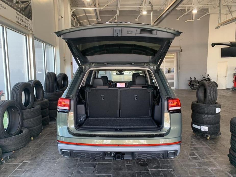 new 2024 Volkswagen Atlas car, priced at $48,758