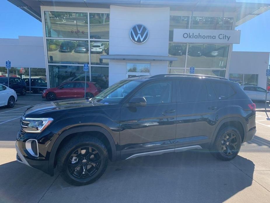 new 2025 Volkswagen Atlas car, priced at $48,002