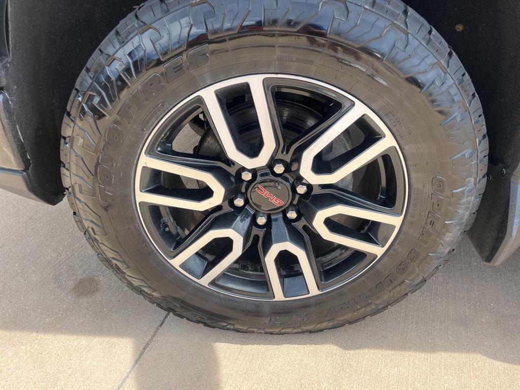 used 2022 GMC Sierra 1500 car, priced at $44,500