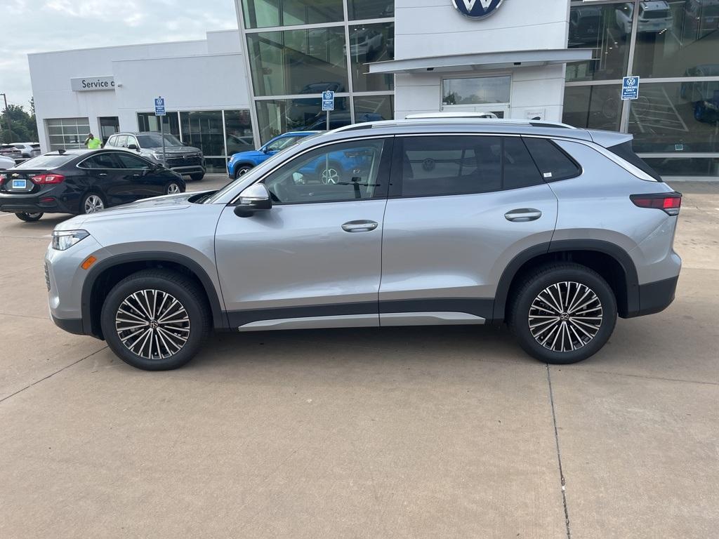 new 2025 Volkswagen Tiguan car, priced at $31,786