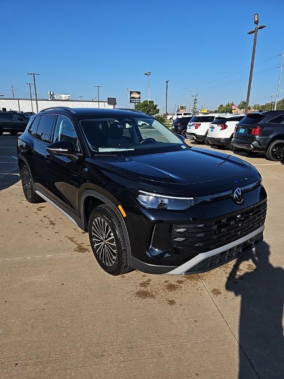 new 2025 Volkswagen Tiguan car, priced at $31,671