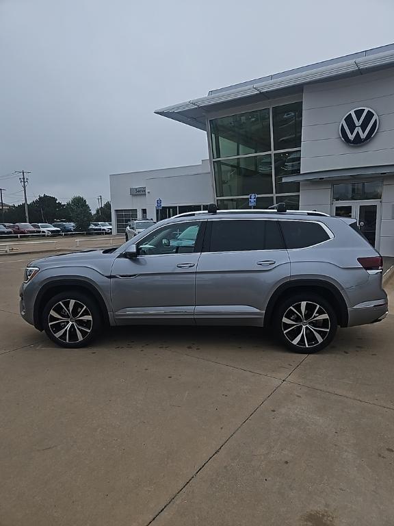 new 2026 Volkswagen Atlas car